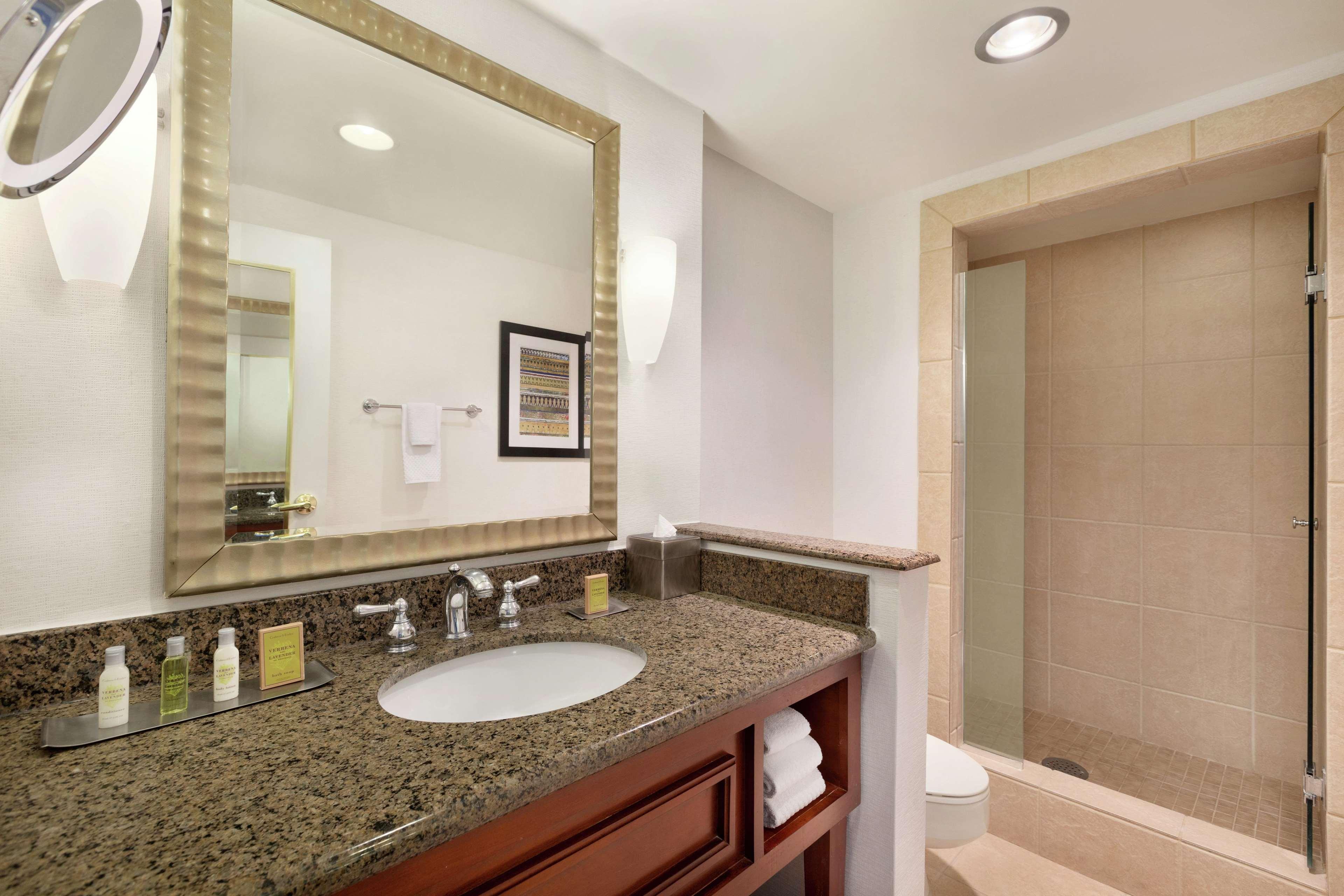 Doubletree By Hilton Hotel Albuquerque Eksteriør billede